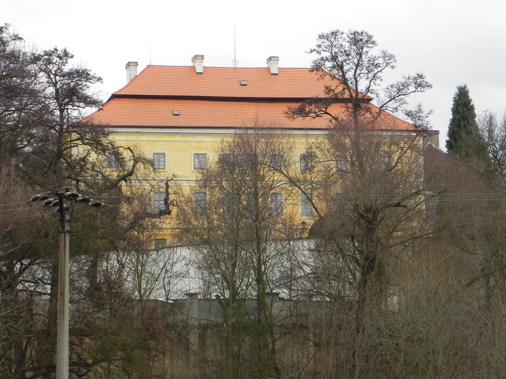 Penzion Krasny Dvur Exterior photo